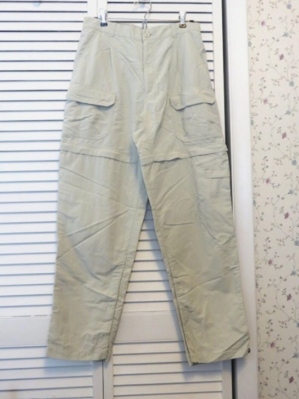 Royal Robbins Khaki Convertible Hiking Pants Women's Size 10 Zip Off Shorts